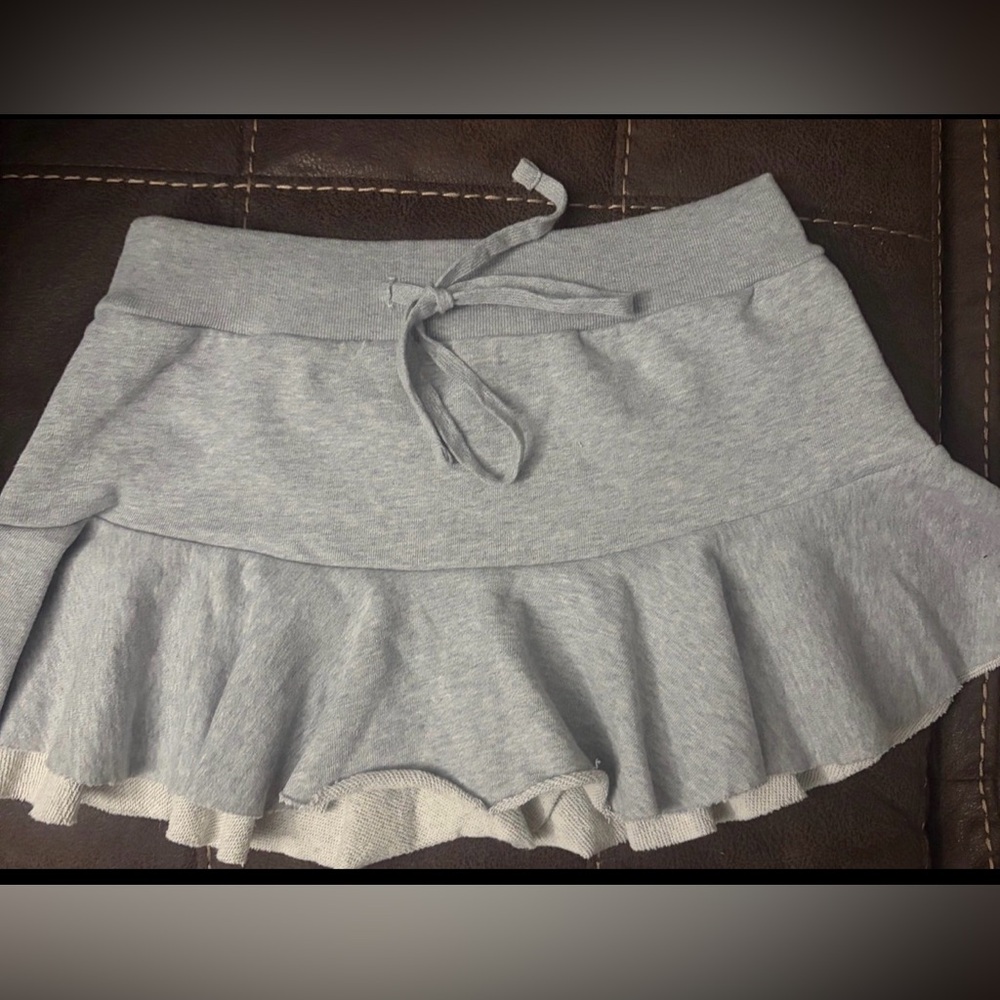 Brandy Melville skirt